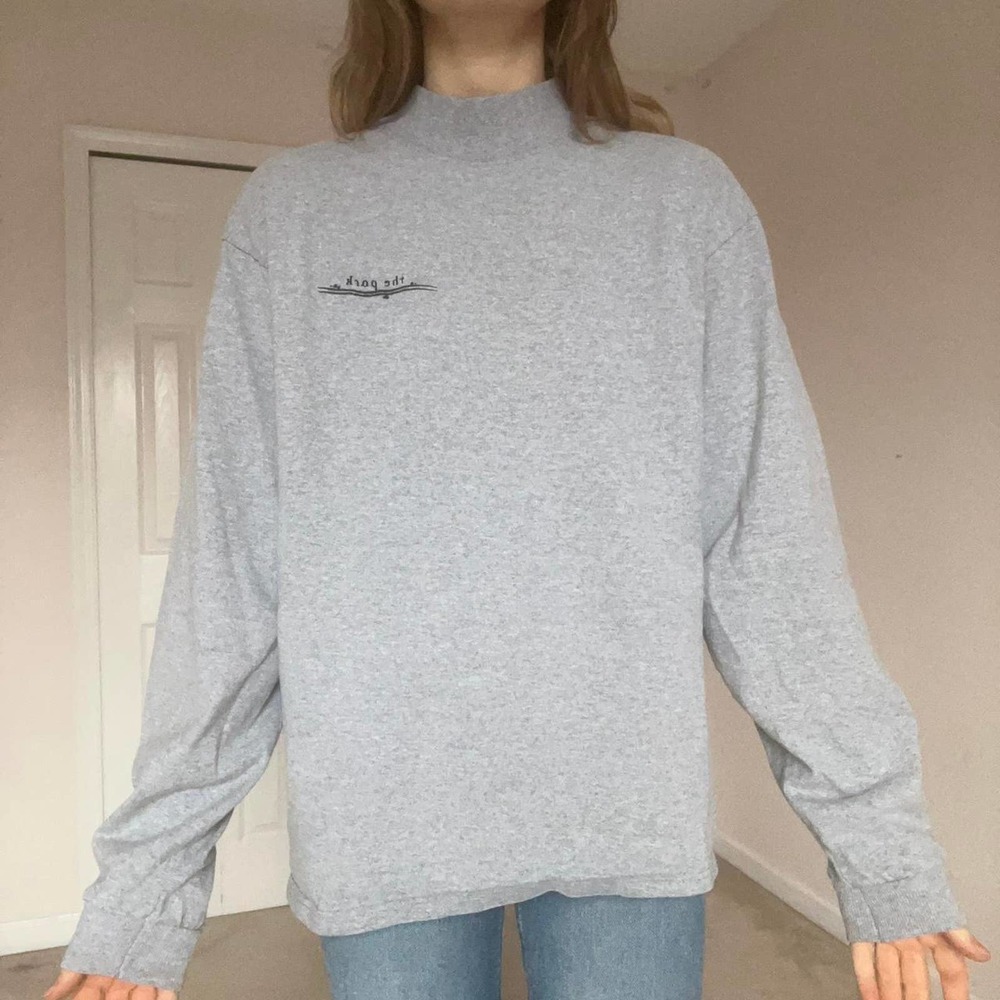 Grey long sleeve allens creek park tee